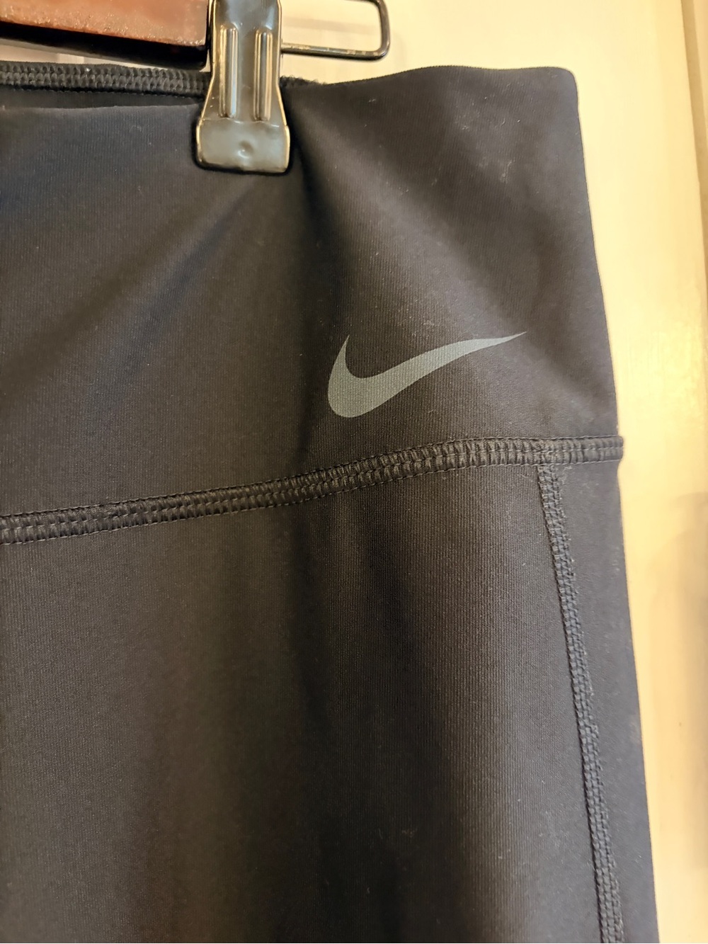 Nike Dri-FIT Black Bootcut Leg Yoga Pants Size Large High Rise Athletic - Picture 4 of 8